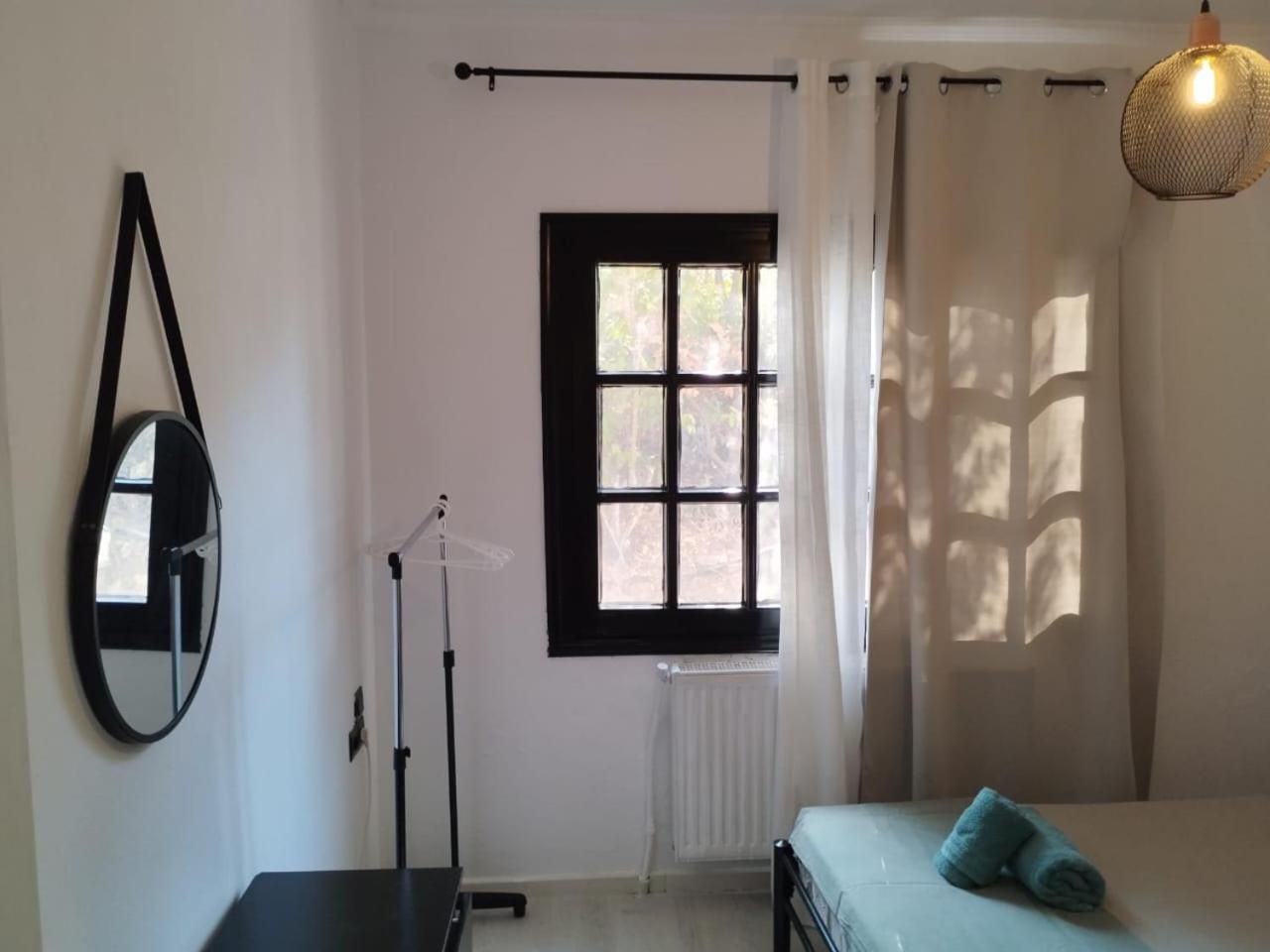 Black N' White Cozy Housegarden Alexandroupoli Esterno foto