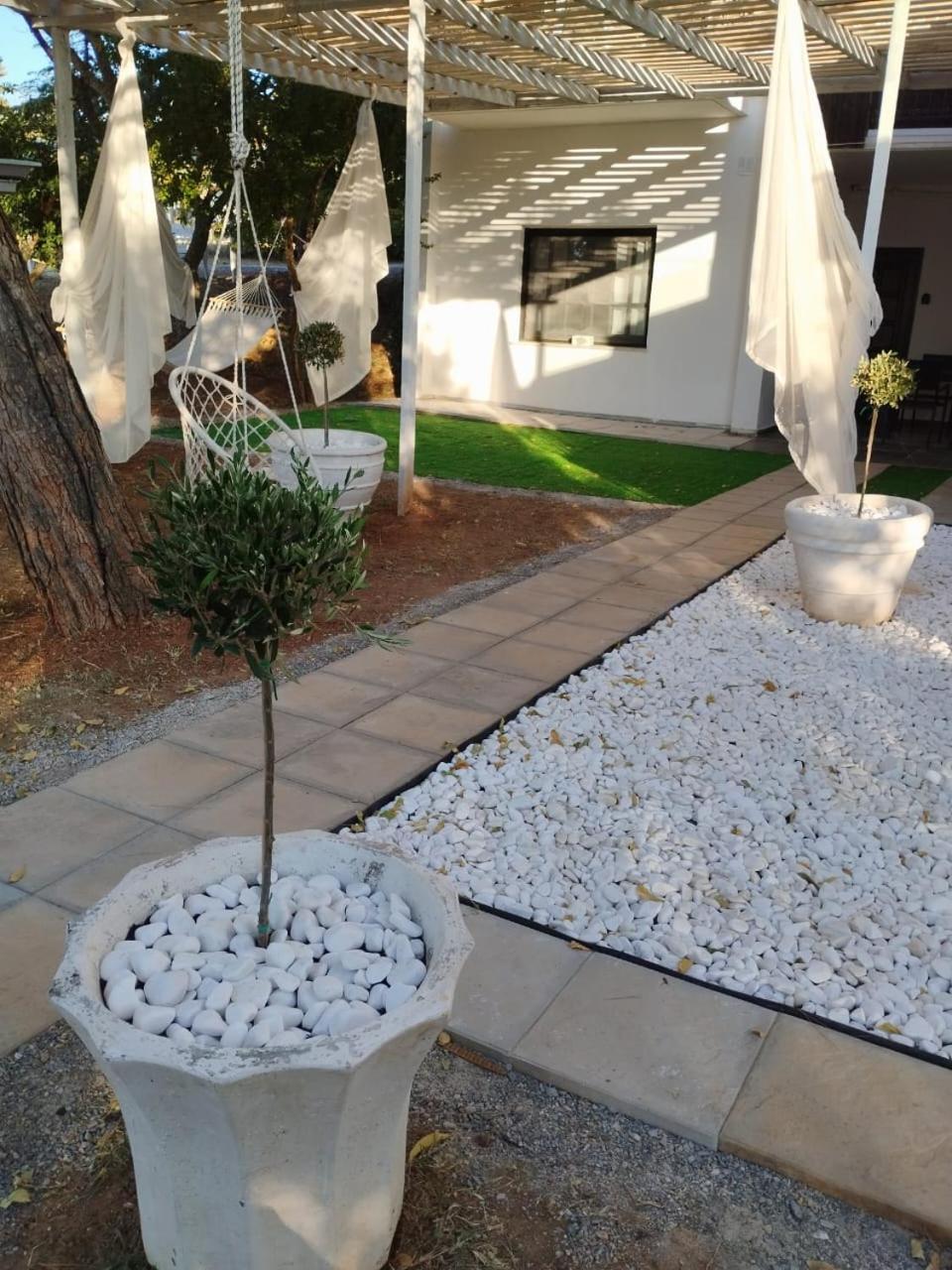 Black N' White Cozy Housegarden Alexandroupoli Esterno foto