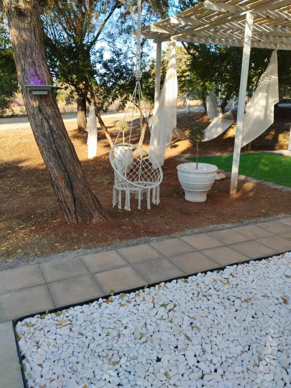 Black N' White Cozy Housegarden Alexandroupoli Esterno foto